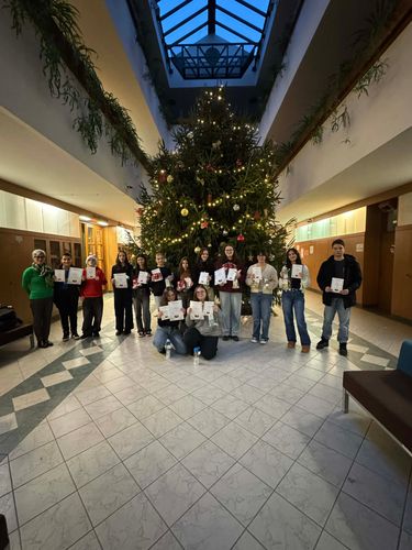 25 dec angol egyéni.jpg